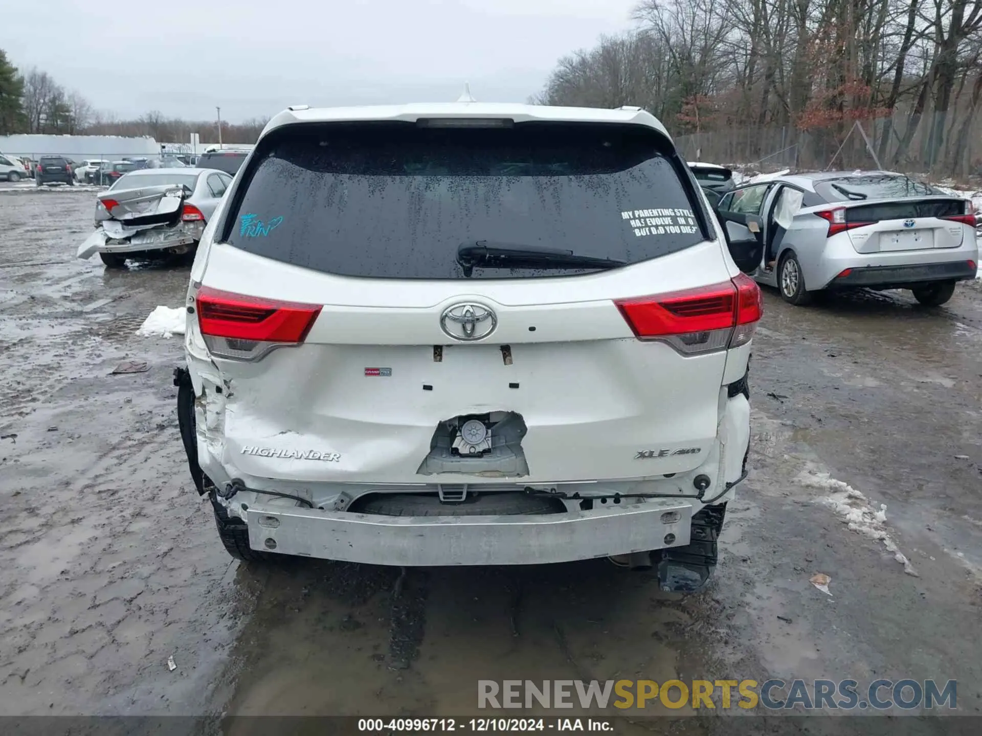 16 fotografías del automóvil dañado 5TDJZRFH3KS709839 TOYOTA HIGHLANDER 2019