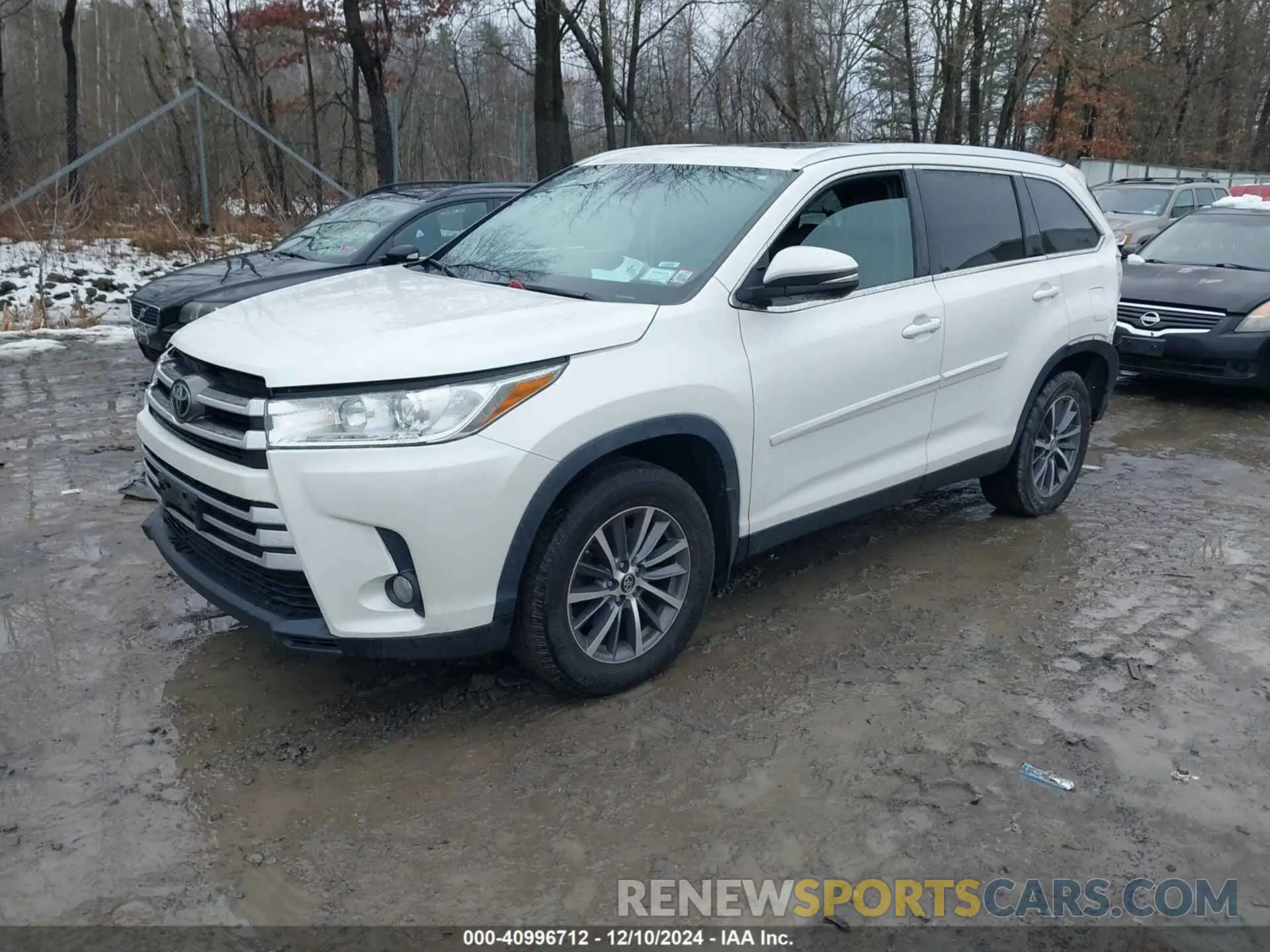 2 fotografías del automóvil dañado 5TDJZRFH3KS709839 TOYOTA HIGHLANDER 2019