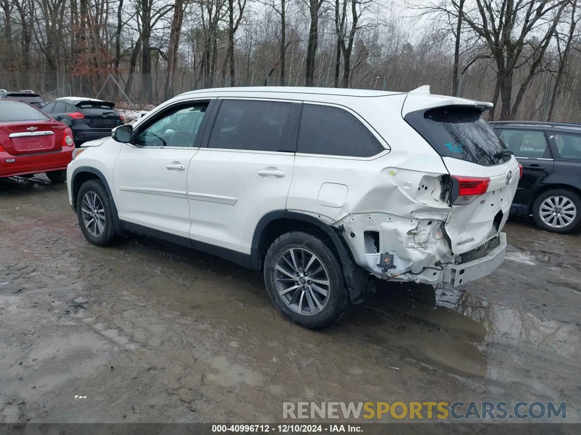 3 fotografías del automóvil dañado 5TDJZRFH3KS709839 TOYOTA HIGHLANDER 2019
