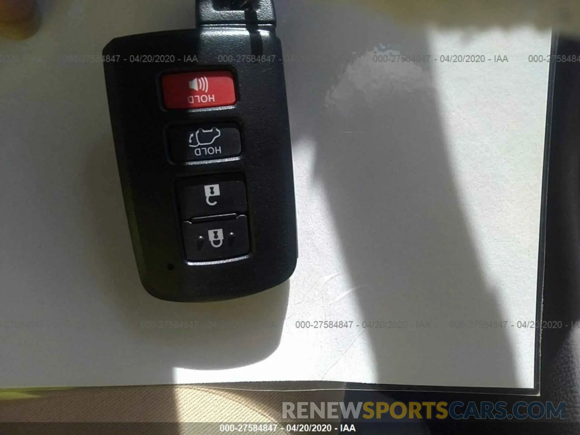 11 fotografías del automóvil dañado 5TDJZRFH3KS928865 TOYOTA HIGHLANDER 2019