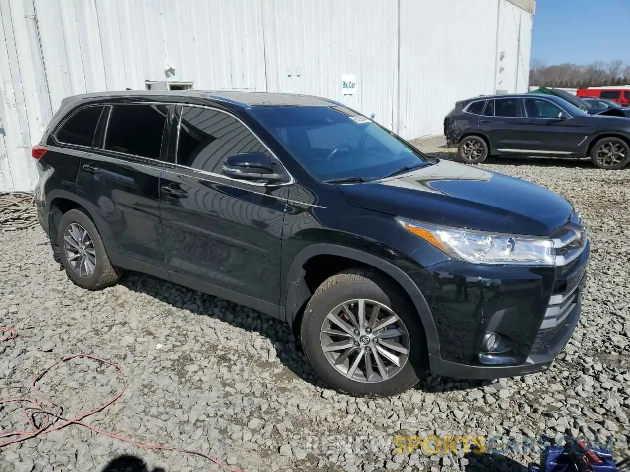 4 fotografías del automóvil dañado 5TDJZRFH4KS571177 TOYOTA HIGHLANDER 2019