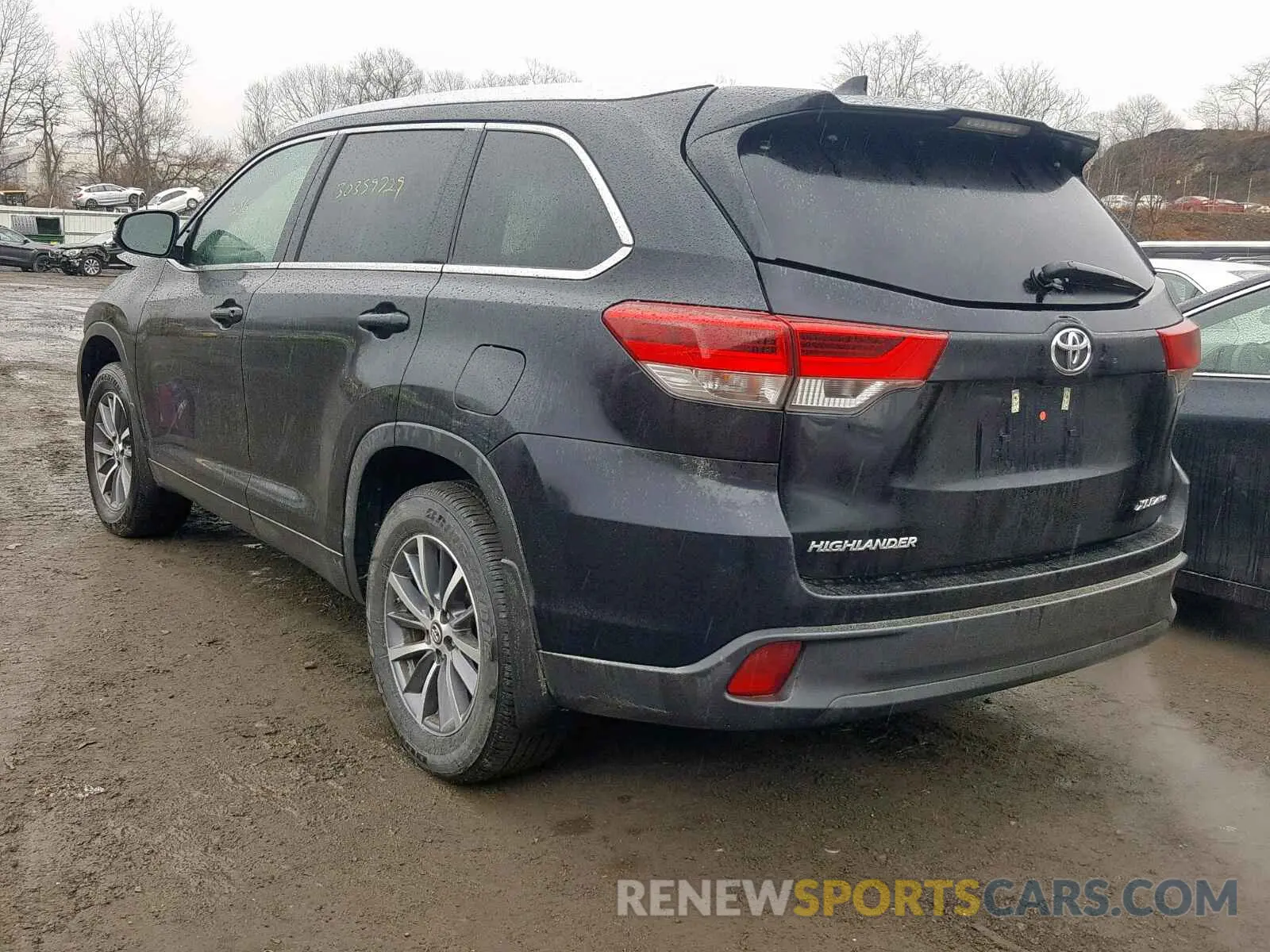 3 fotografías del automóvil dañado 5TDJZRFH4KS571969 TOYOTA HIGHLANDER 2019