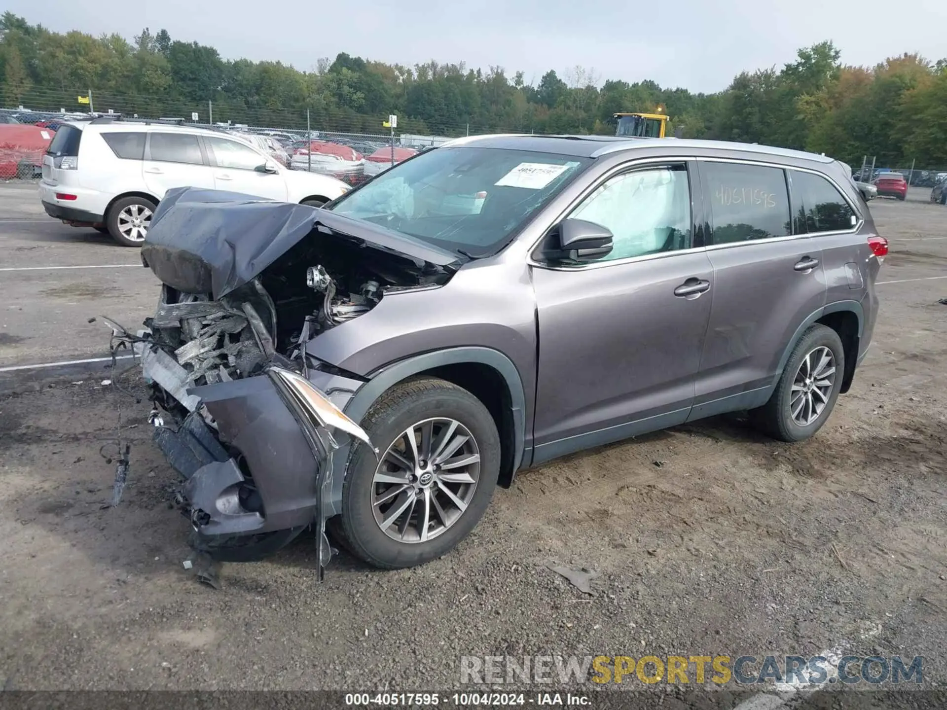 2 fotografías del automóvil dañado 5TDJZRFH4KS576816 TOYOTA HIGHLANDER 2019