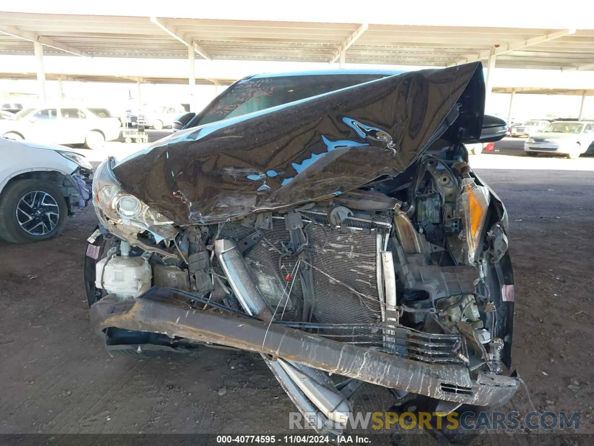 12 fotografías del automóvil dañado 5TDJZRFH4KS582213 TOYOTA HIGHLANDER 2019