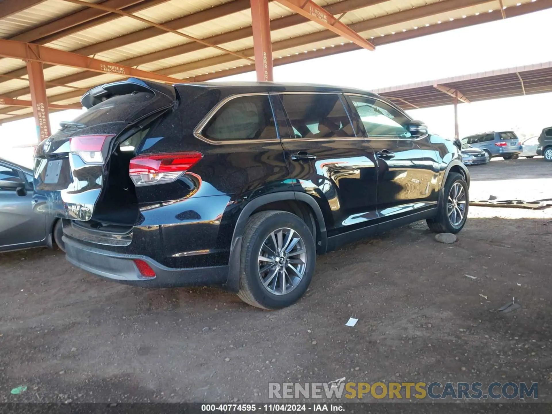 4 fotografías del automóvil dañado 5TDJZRFH4KS582213 TOYOTA HIGHLANDER 2019