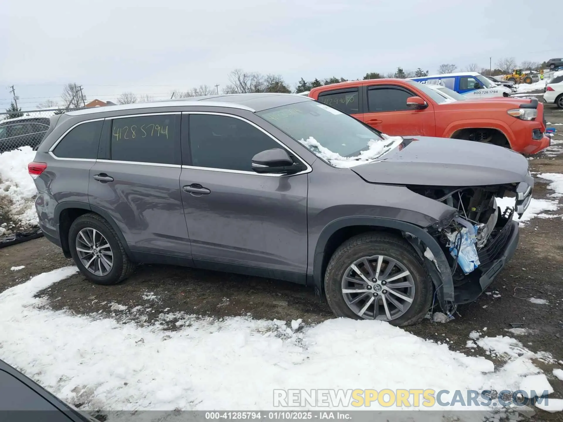 13 fotografías del automóvil dañado 5TDJZRFH4KS589338 TOYOTA HIGHLANDER 2019