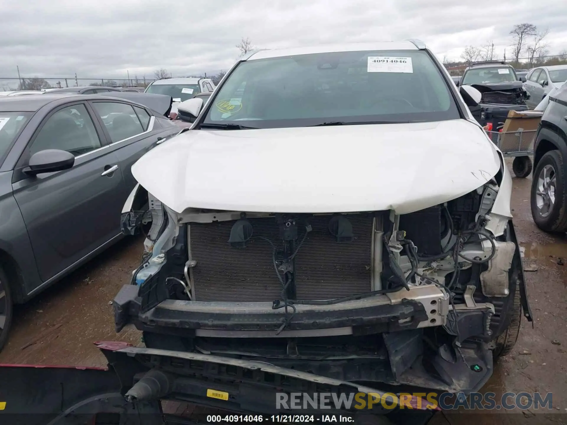 13 fotografías del automóvil dañado 5TDJZRFH4KS608082 TOYOTA HIGHLANDER 2019