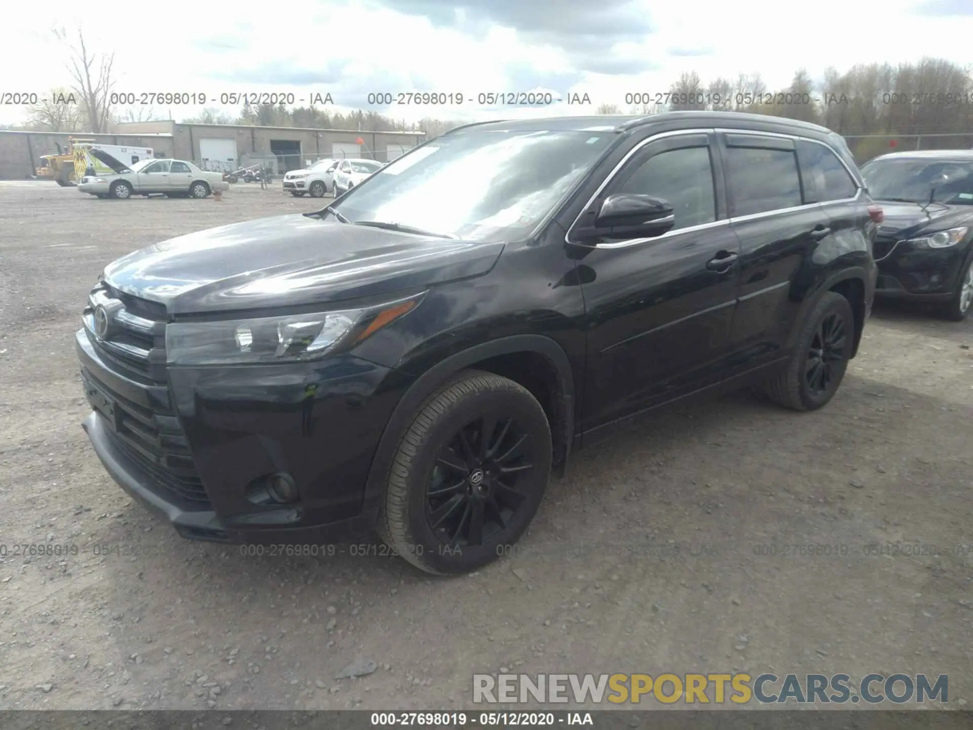 2 fotografías del automóvil dañado 5TDJZRFH4KS620278 TOYOTA HIGHLANDER 2019