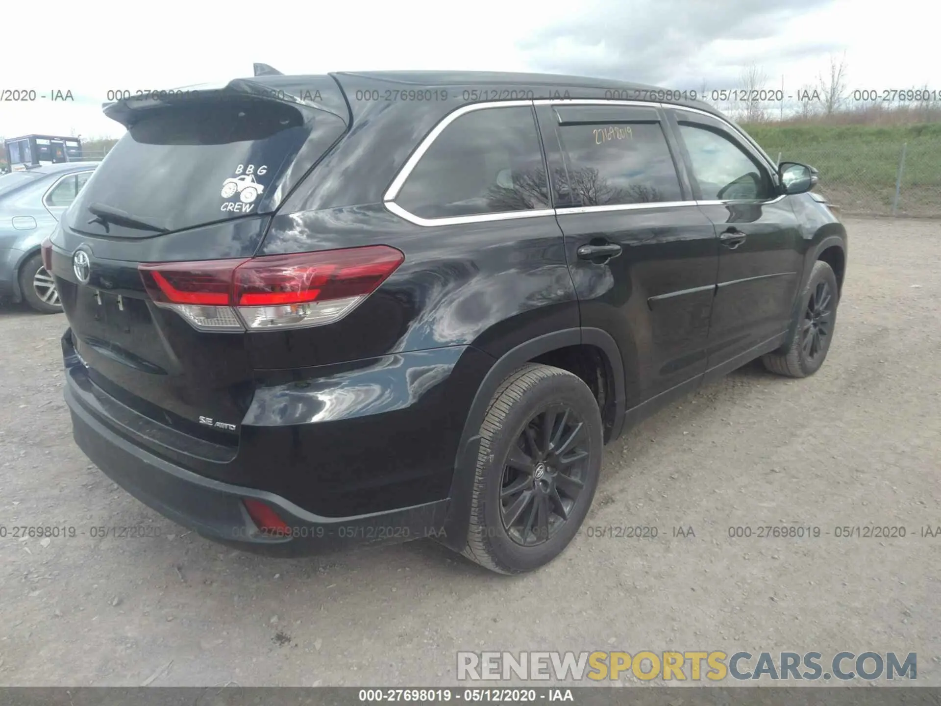 4 fotografías del automóvil dañado 5TDJZRFH4KS620278 TOYOTA HIGHLANDER 2019