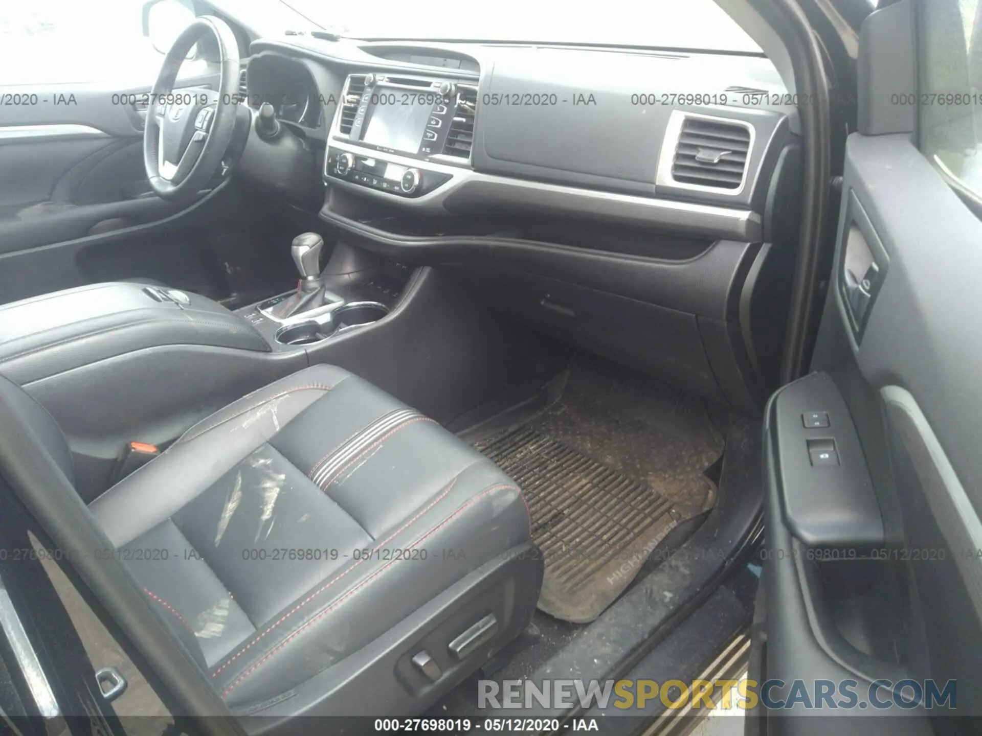 5 fotografías del automóvil dañado 5TDJZRFH4KS620278 TOYOTA HIGHLANDER 2019