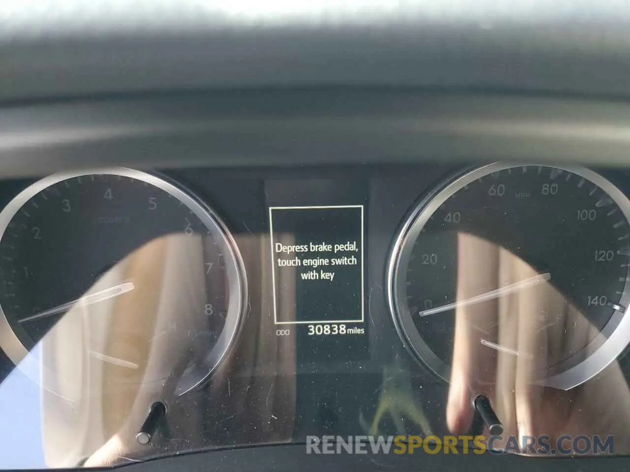 9 fotografías del automóvil dañado 5TDJZRFH4KS622676 TOYOTA HIGHLANDER 2019