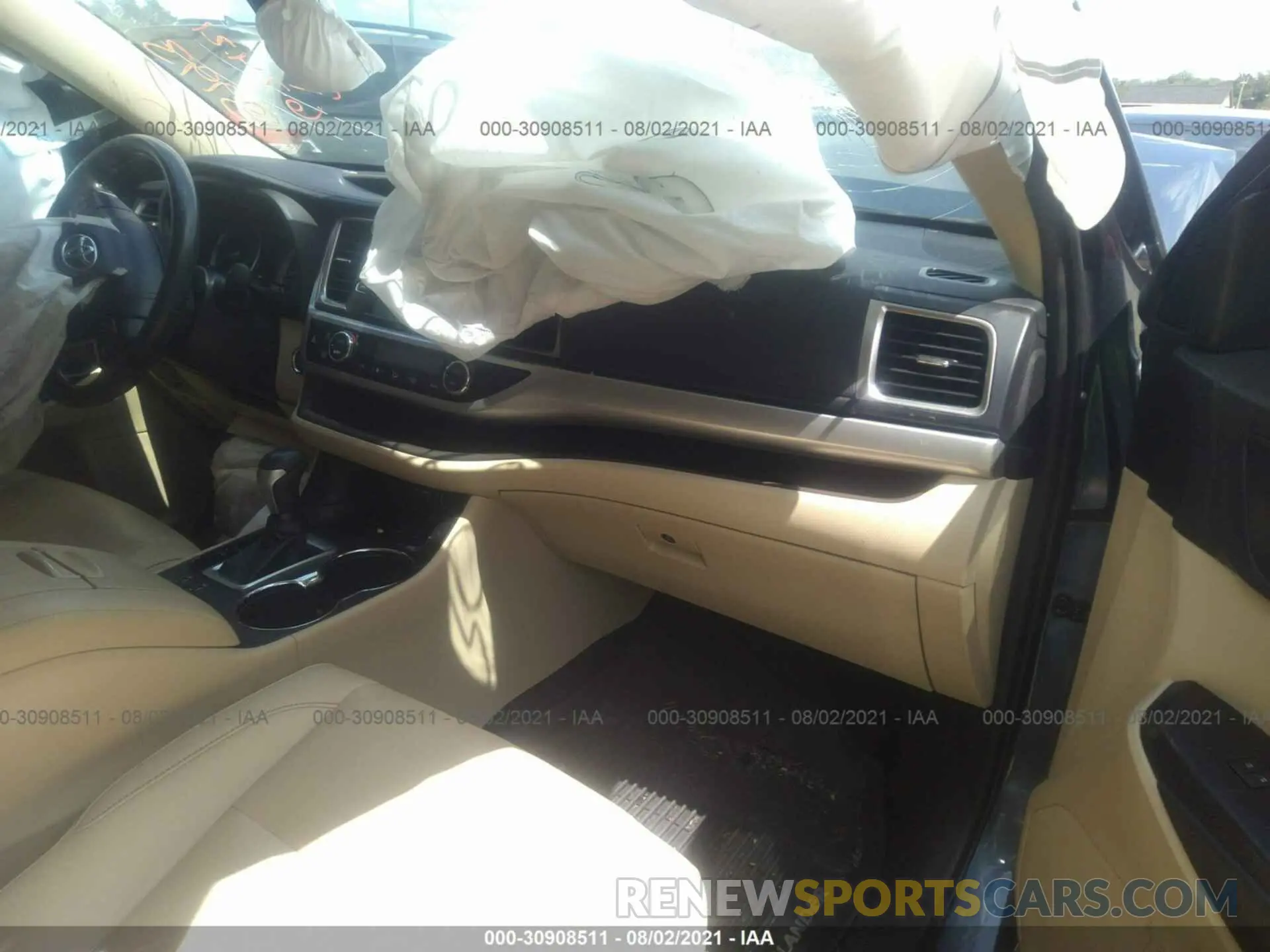 5 fotografías del automóvil dañado 5TDJZRFH4KS955993 TOYOTA HIGHLANDER 2019