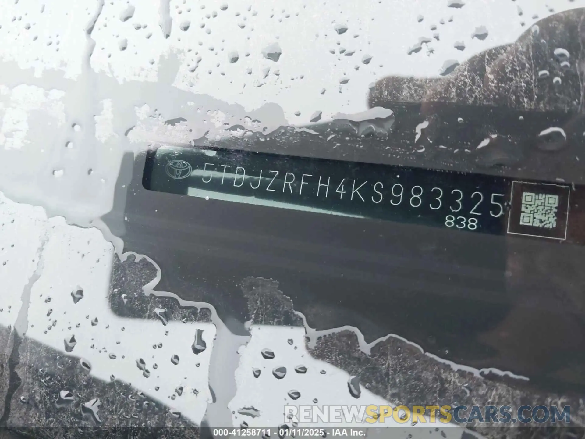 9 fotografías del automóvil dañado 5TDJZRFH4KS983325 TOYOTA HIGHLANDER 2019