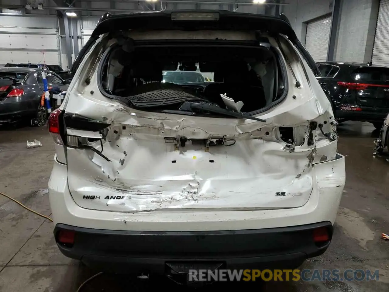 6 fotografías del automóvil dañado 5TDJZRFH5KS563072 TOYOTA HIGHLANDER 2019