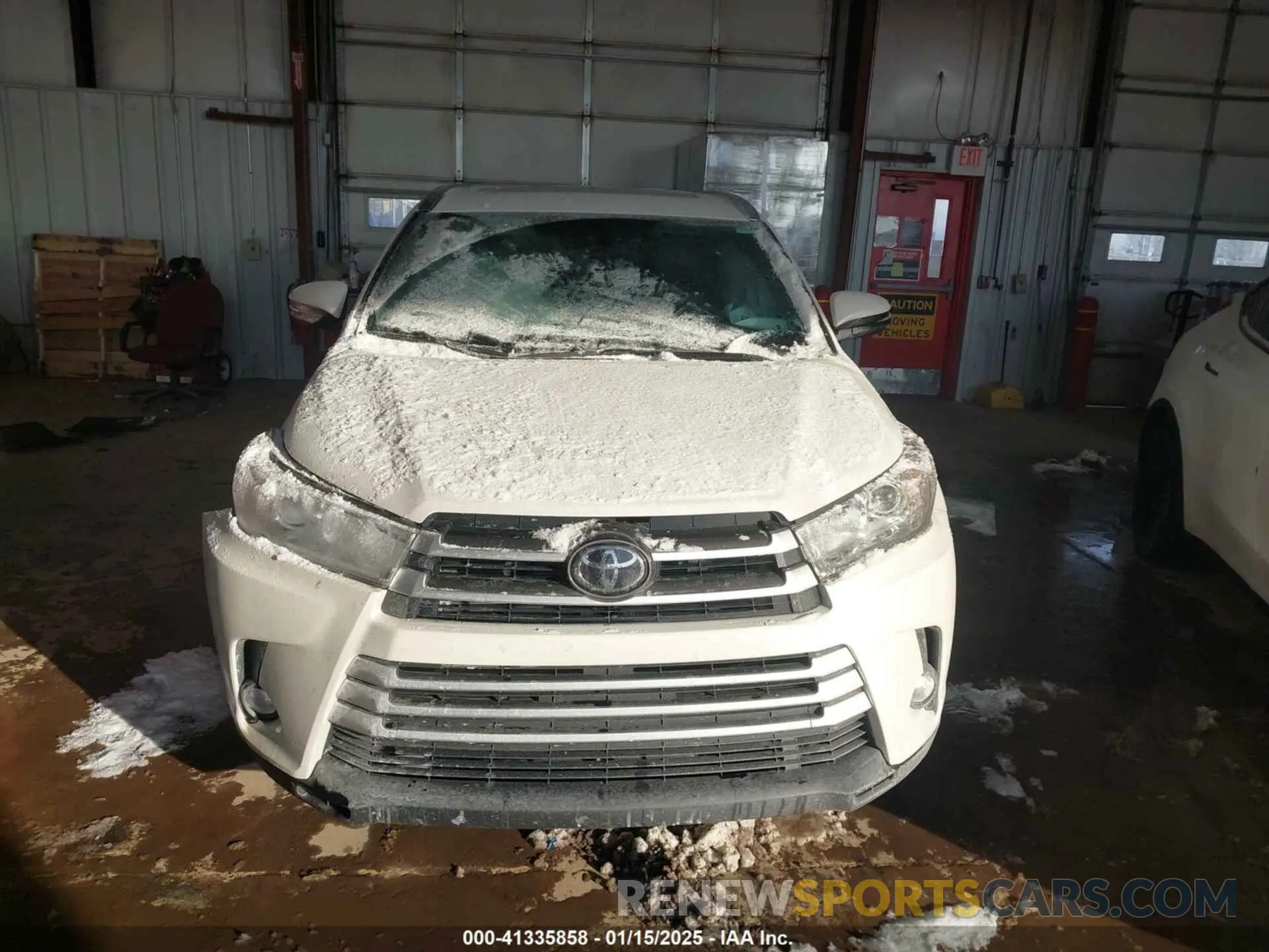 12 fotografías del automóvil dañado 5TDJZRFH5KS572144 TOYOTA HIGHLANDER 2019