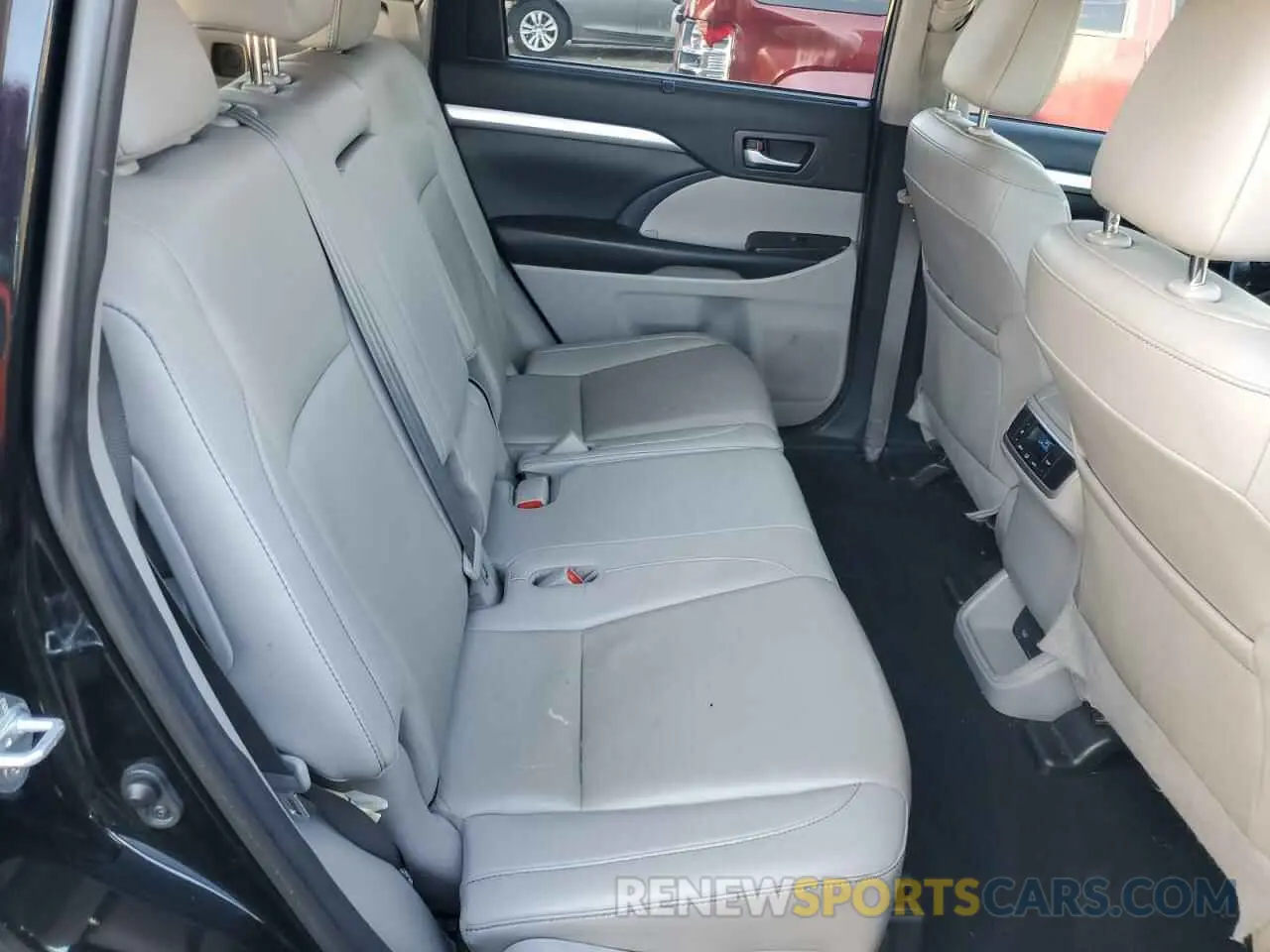 11 fotografías del automóvil dañado 5TDJZRFH5KS591809 TOYOTA HIGHLANDER 2019