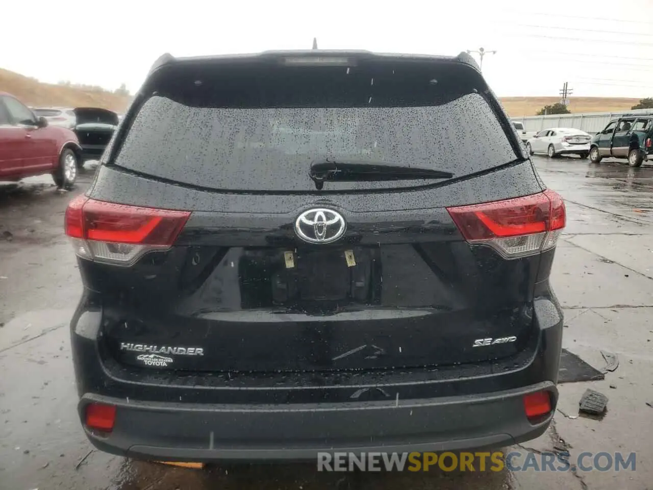 6 fotografías del automóvil dañado 5TDJZRFH5KS606535 TOYOTA HIGHLANDER 2019