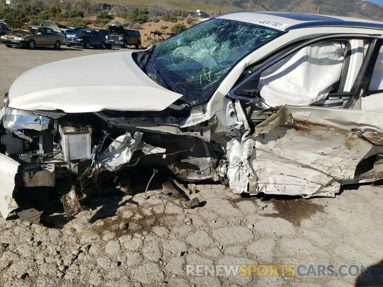9 fotografías del automóvil dañado 5TDJZRFH5KS606714 TOYOTA HIGHLANDER 2019