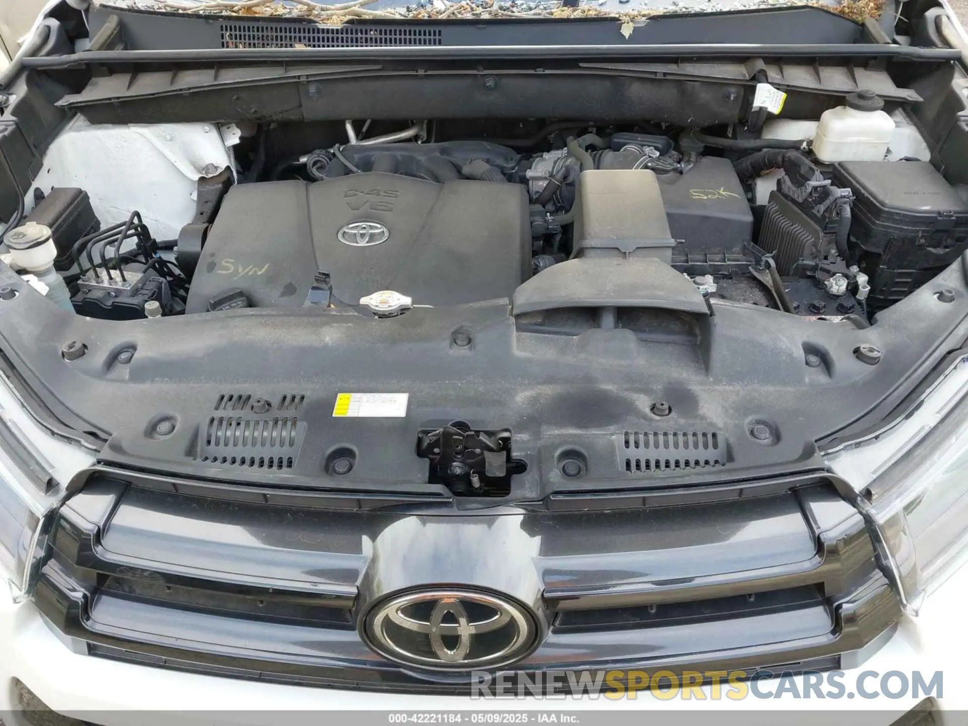 10 fotografías del automóvil dañado 5TDJZRFH5KS616112 TOYOTA HIGHLANDER 2019