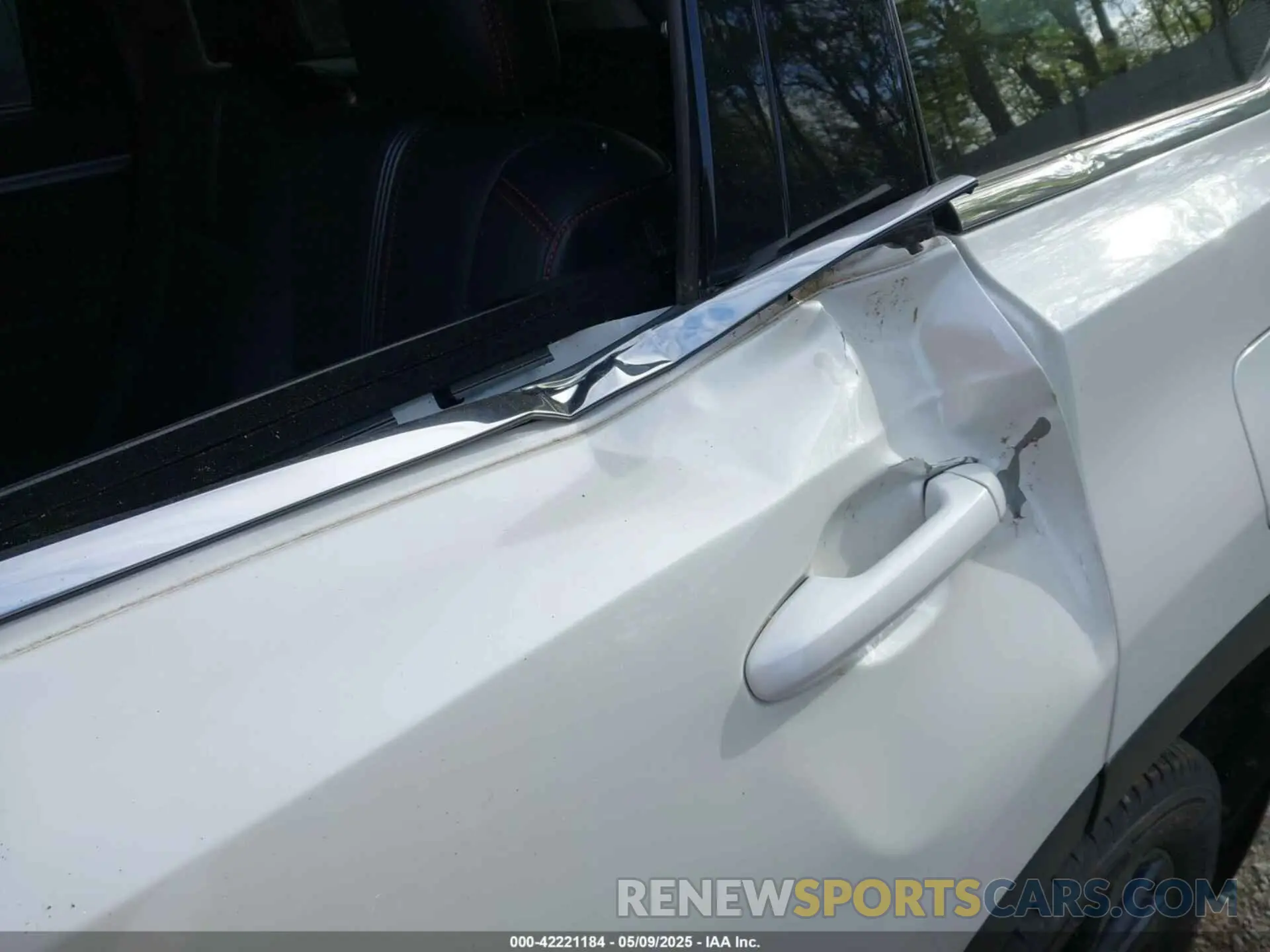 18 fotografías del automóvil dañado 5TDJZRFH5KS616112 TOYOTA HIGHLANDER 2019