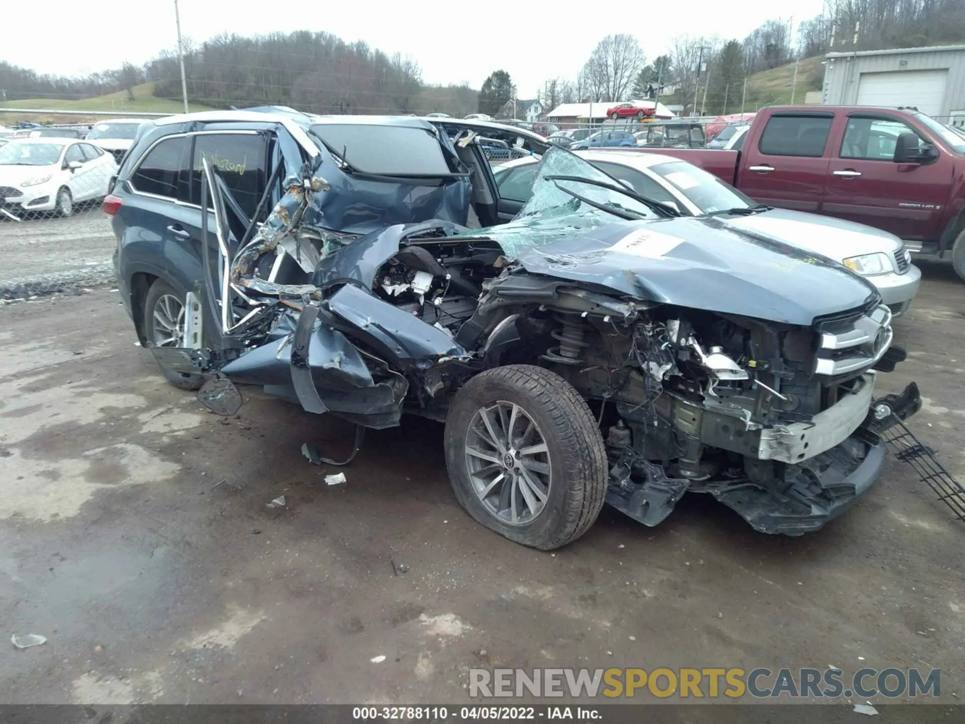 1 fotografías del automóvil dañado 5TDJZRFH5KS745211 TOYOTA HIGHLANDER 2019