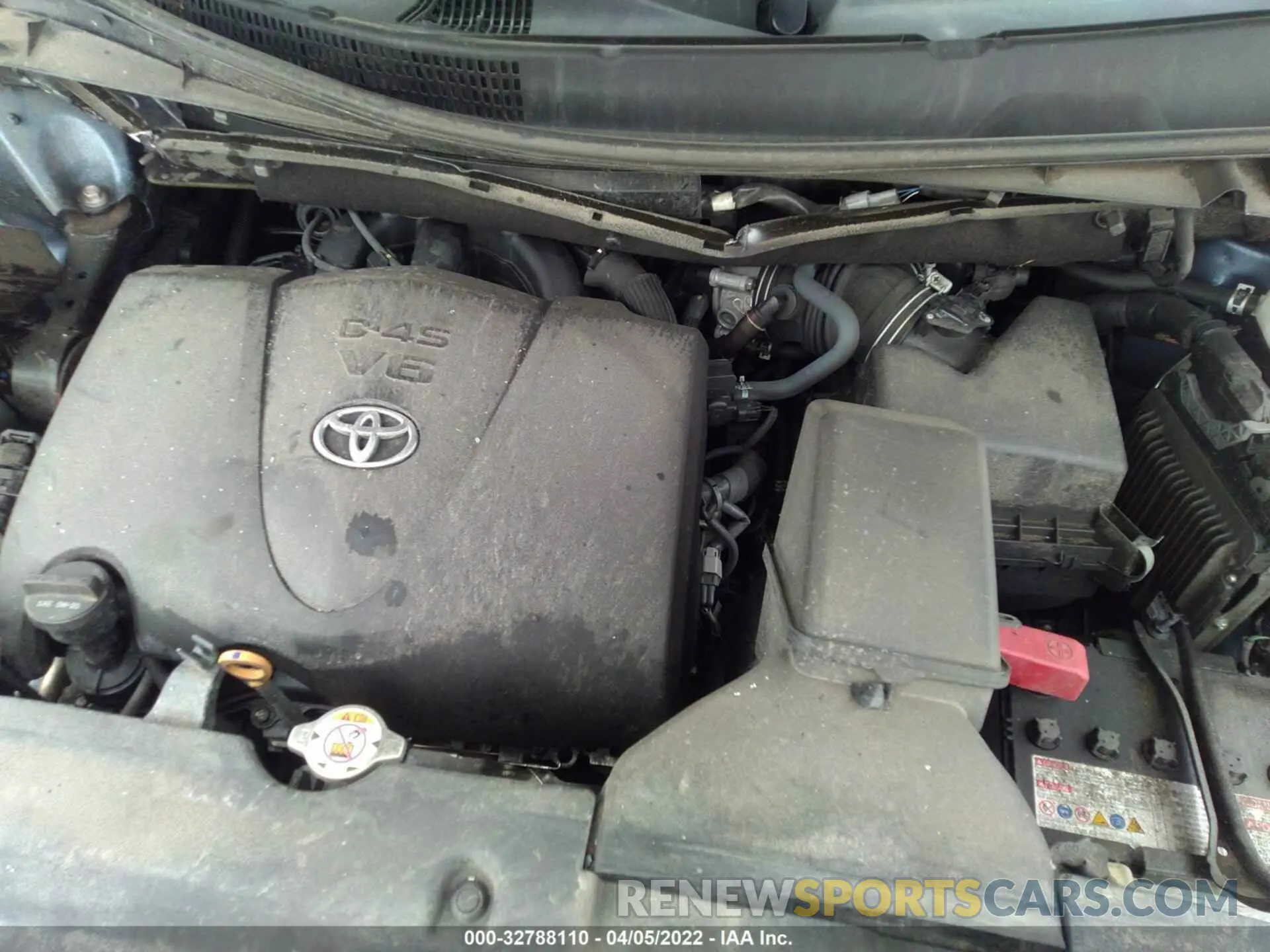 10 fotografías del automóvil dañado 5TDJZRFH5KS745211 TOYOTA HIGHLANDER 2019