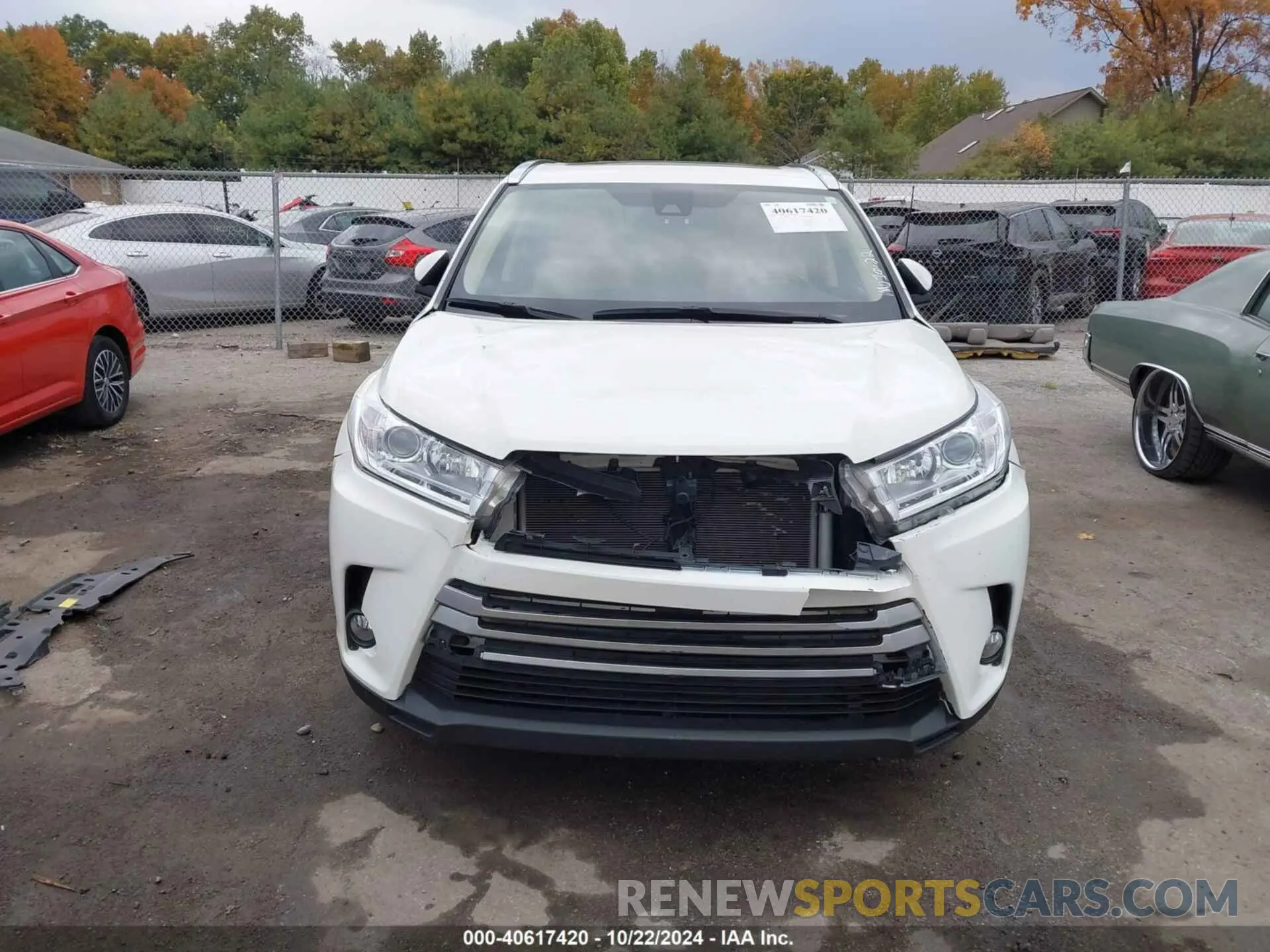 13 fotografías del automóvil dañado 5TDJZRFH6KS562772 TOYOTA HIGHLANDER 2019