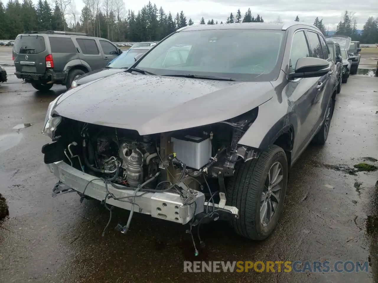 2 fotografías del automóvil dañado 5TDJZRFH6KS565199 TOYOTA HIGHLANDER 2019