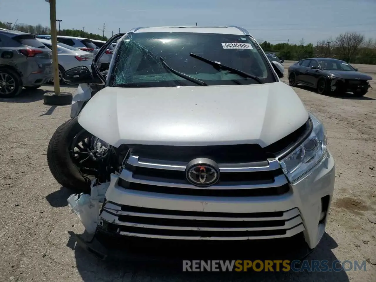 5 fotografías del automóvil dañado 5TDJZRFH6KS579801 TOYOTA HIGHLANDER 2019