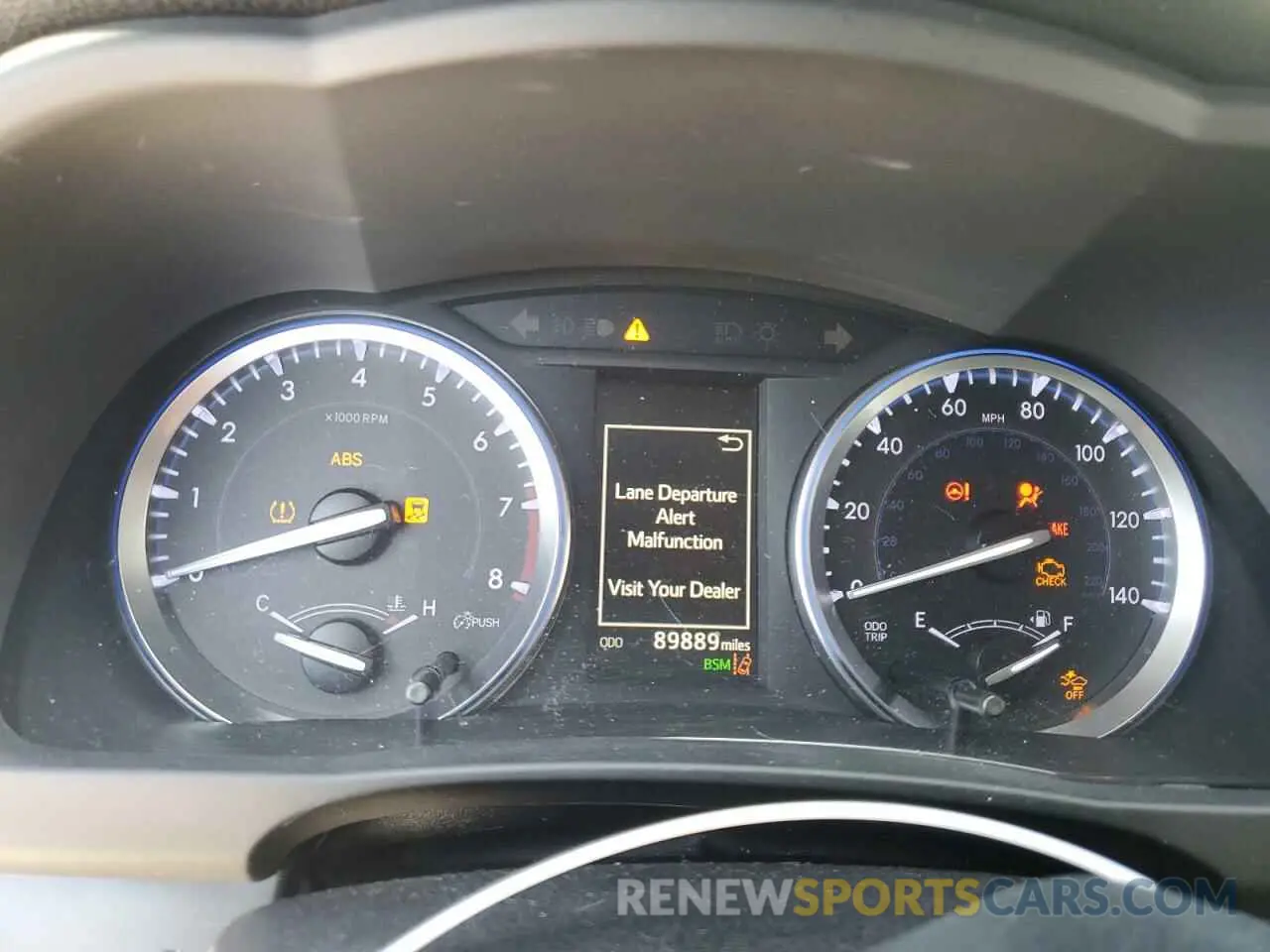 9 fotografías del automóvil dañado 5TDJZRFH6KS579801 TOYOTA HIGHLANDER 2019