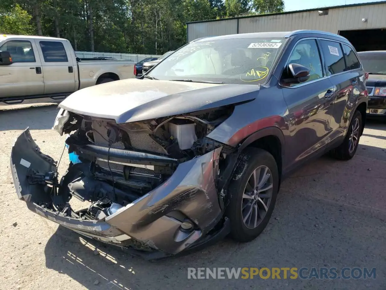 2 fotografías del automóvil dañado 5TDJZRFH7KS602891 TOYOTA HIGHLANDER 2019
