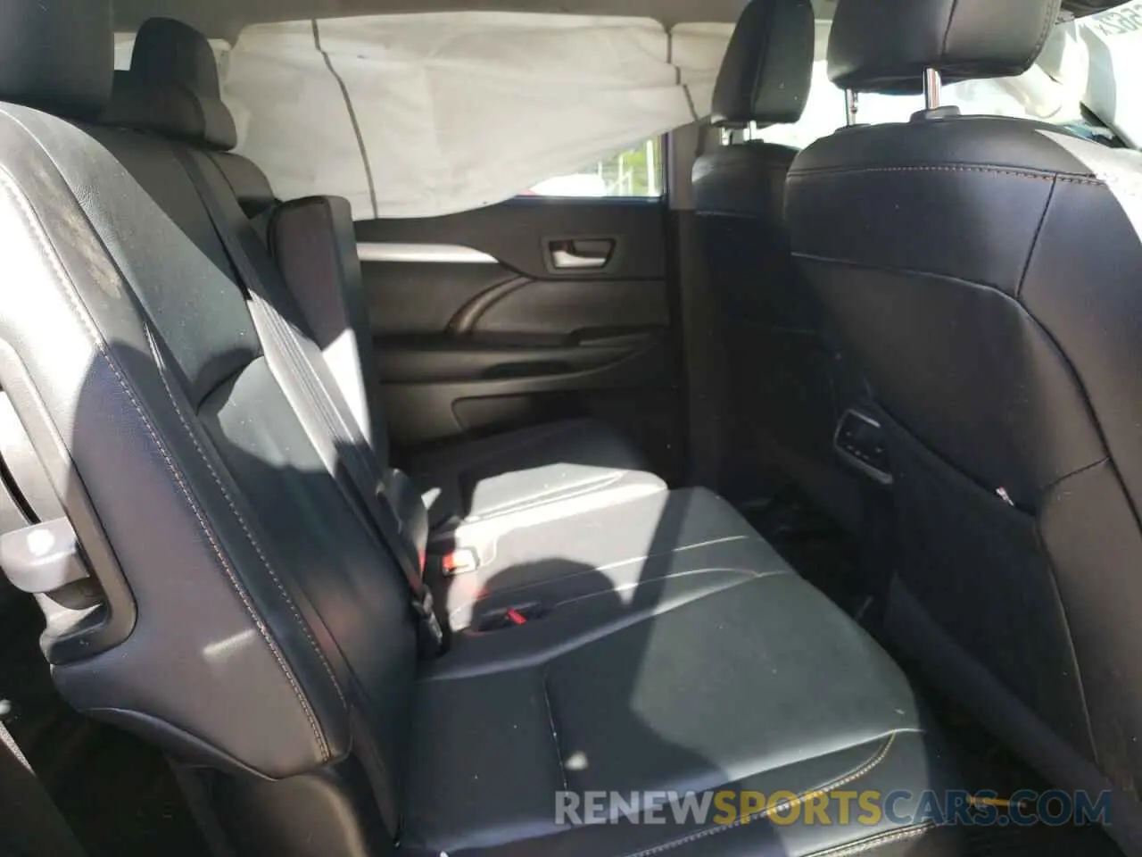6 fotografías del automóvil dañado 5TDJZRFH7KS602891 TOYOTA HIGHLANDER 2019