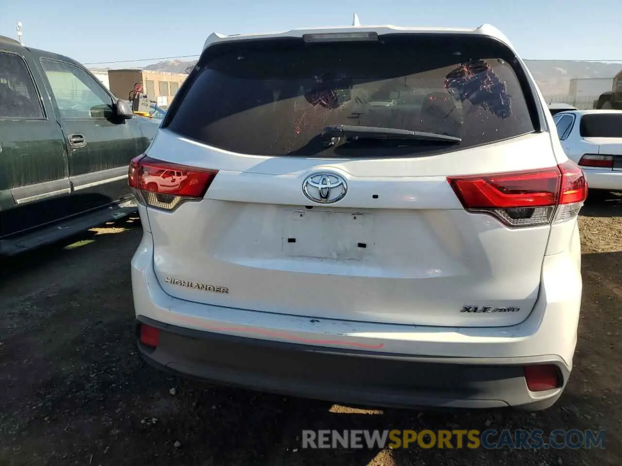 6 fotografías del automóvil dañado 5TDJZRFH7KS605368 TOYOTA HIGHLANDER 2019