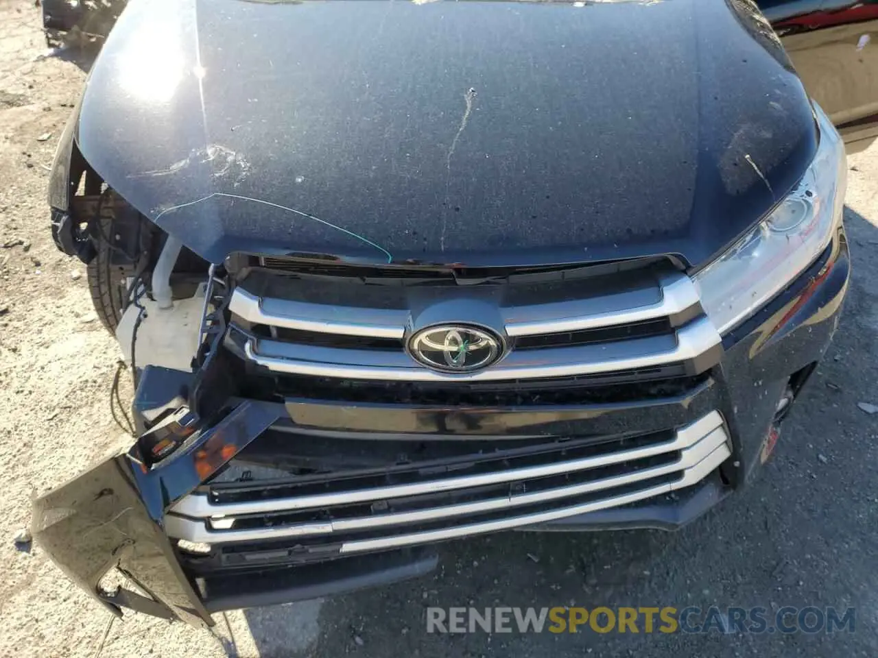 12 fotografías del automóvil dañado 5TDJZRFH7KS614491 TOYOTA HIGHLANDER 2019