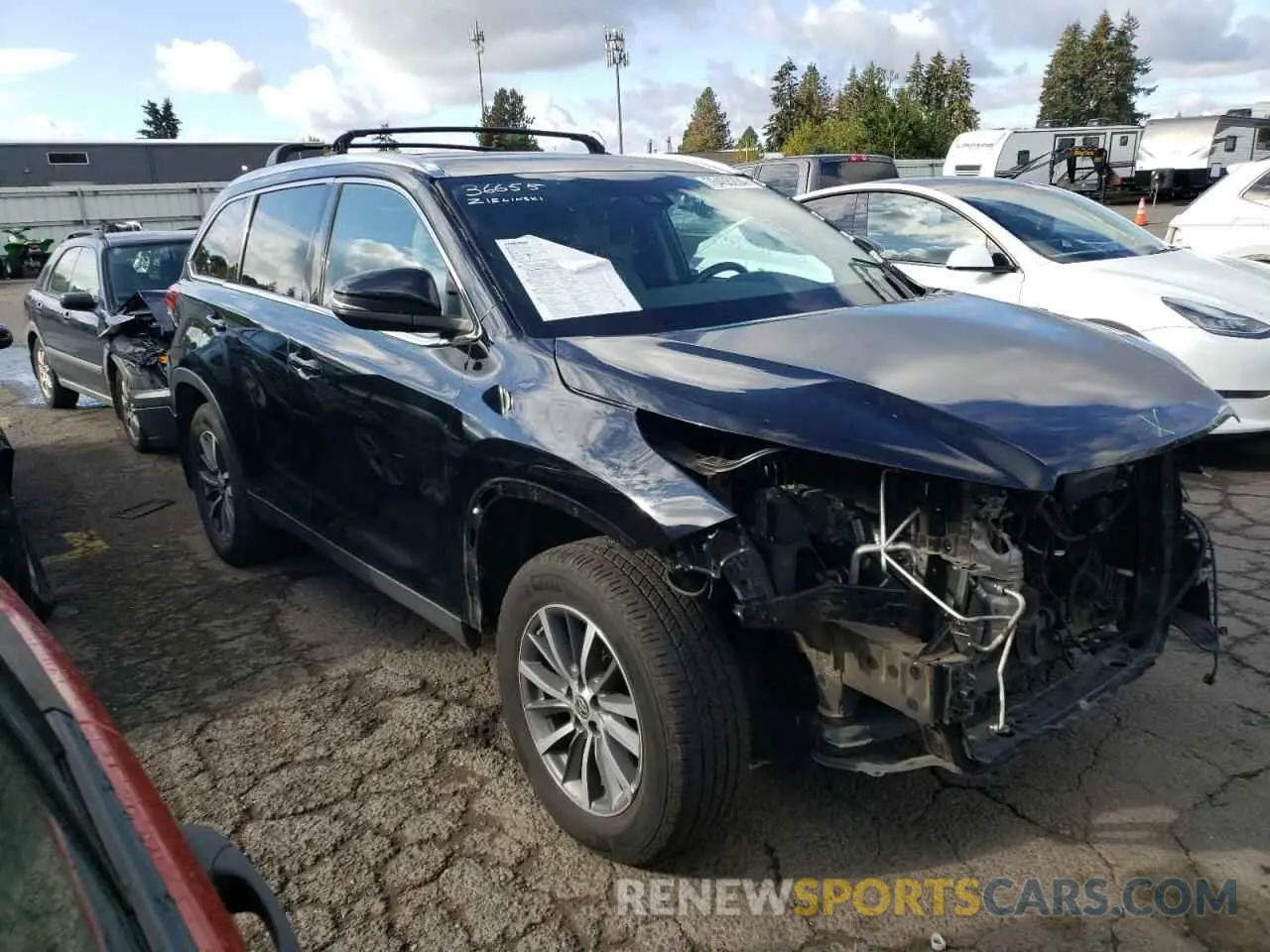 4 fotografías del automóvil dañado 5TDJZRFH7KS745744 TOYOTA HIGHLANDER 2019