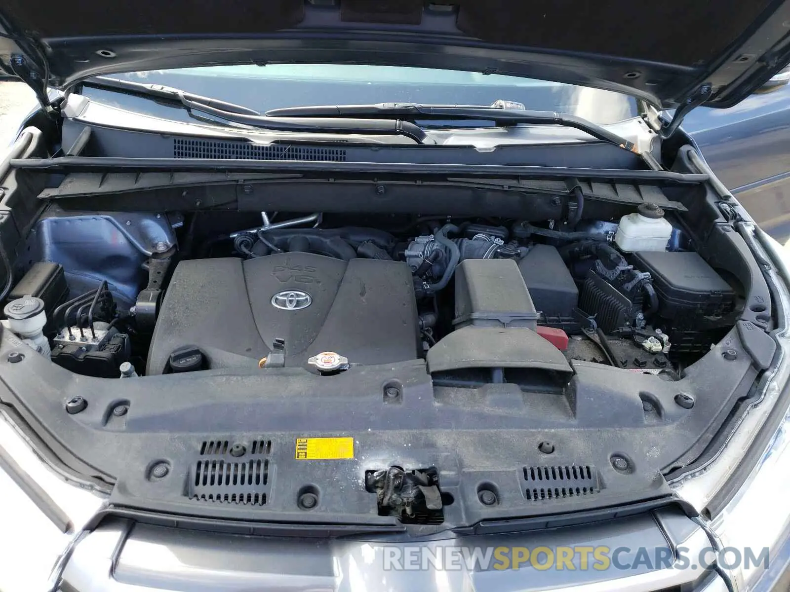 7 fotografías del automóvil dañado 5TDJZRFH7KS916315 TOYOTA HIGHLANDER 2019
