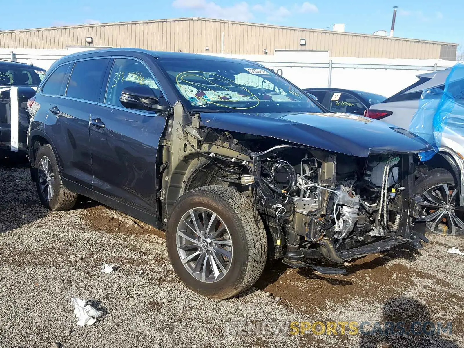 1 fotografías del automóvil dañado 5TDJZRFH8KS563616 TOYOTA HIGHLANDER 2019