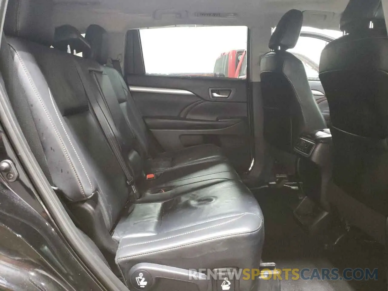 11 fotografías del automóvil dañado 5TDJZRFH8KS570419 TOYOTA HIGHLANDER 2019