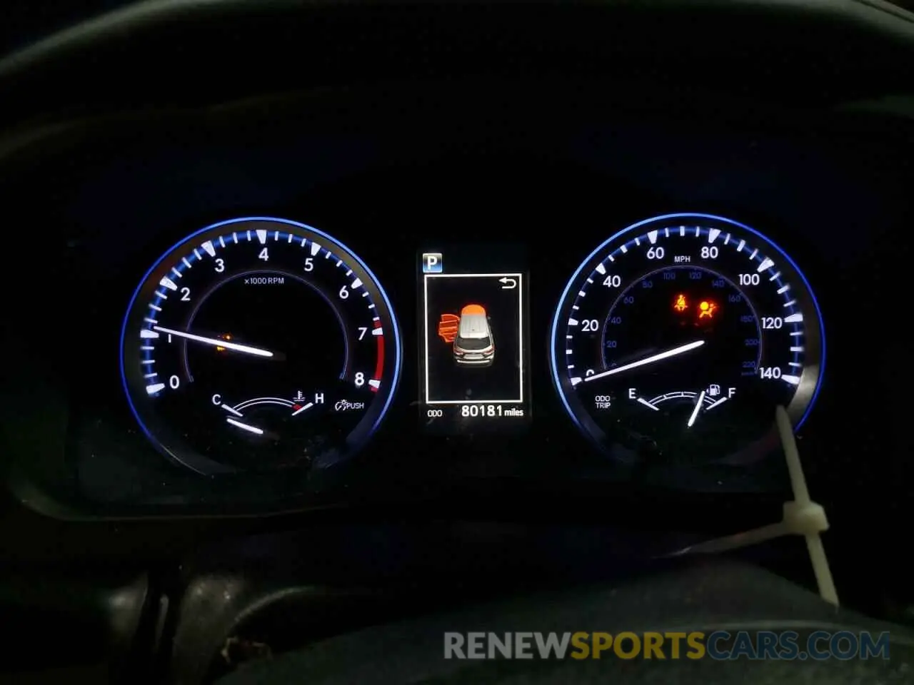 9 fotografías del automóvil dañado 5TDJZRFH8KS570419 TOYOTA HIGHLANDER 2019