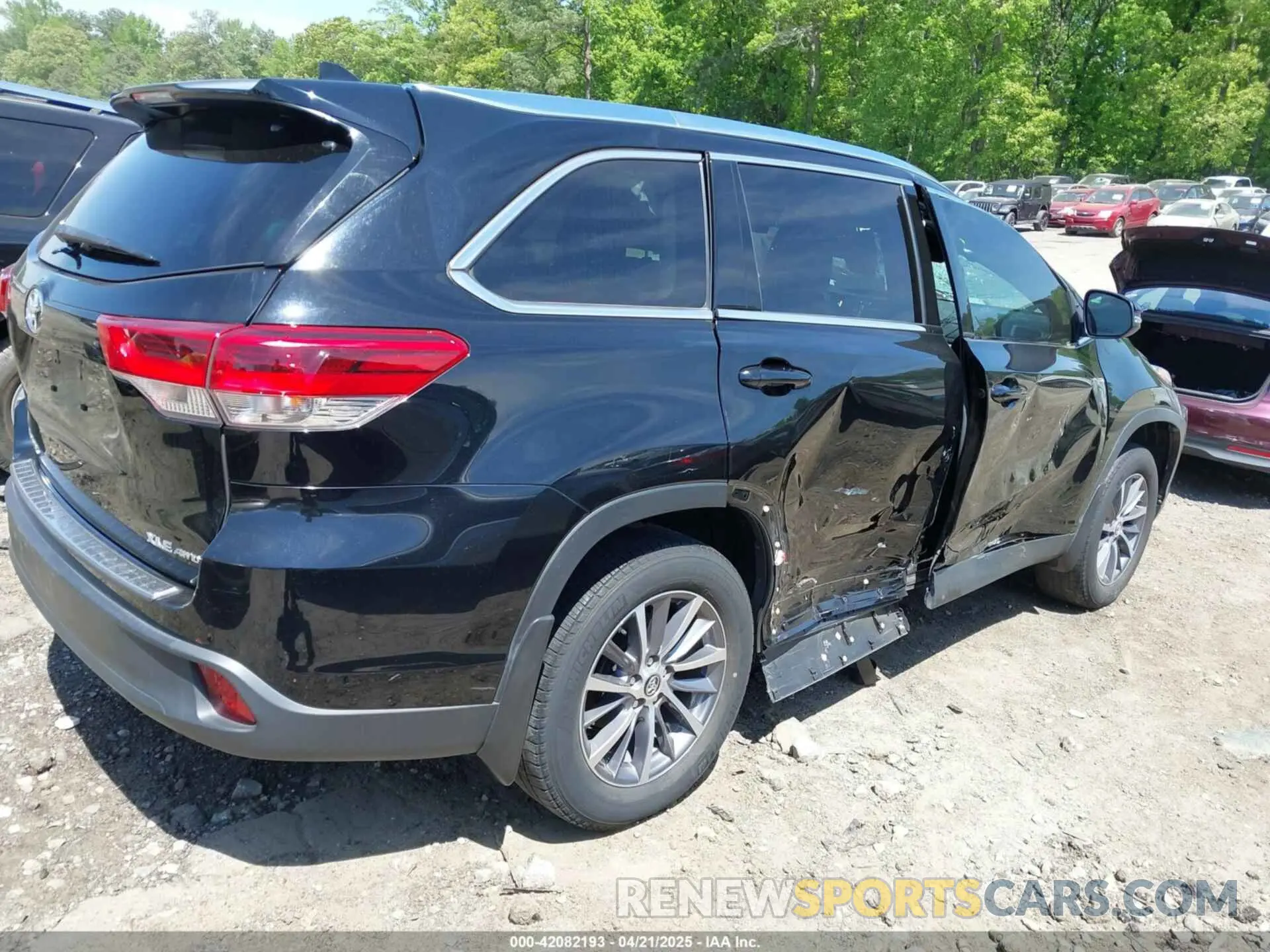 4 fotografías del automóvil dañado 5TDJZRFH8KS585552 TOYOTA HIGHLANDER 2019