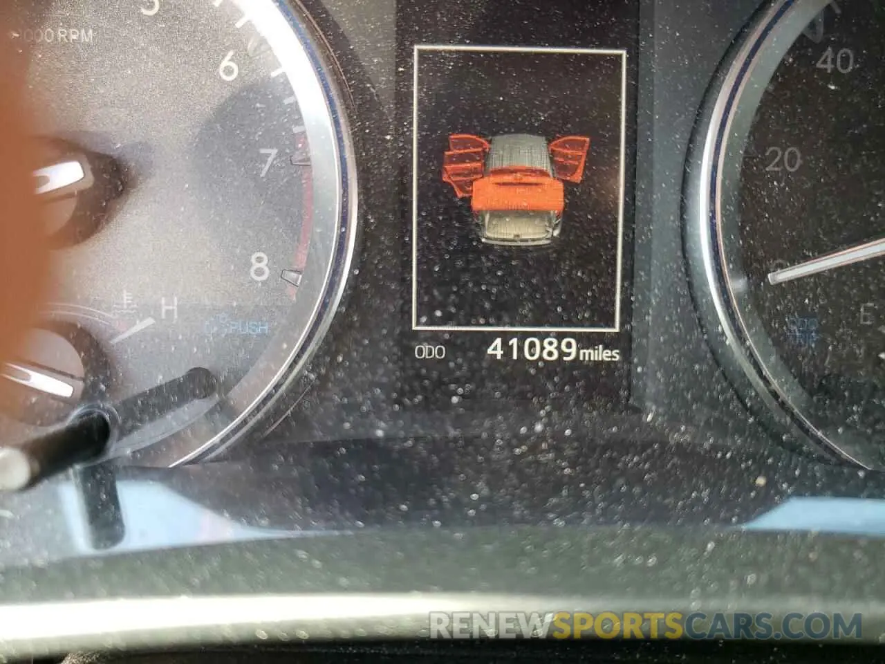 8 fotografías del automóvil dañado 5TDJZRFH8KS588290 TOYOTA HIGHLANDER 2019