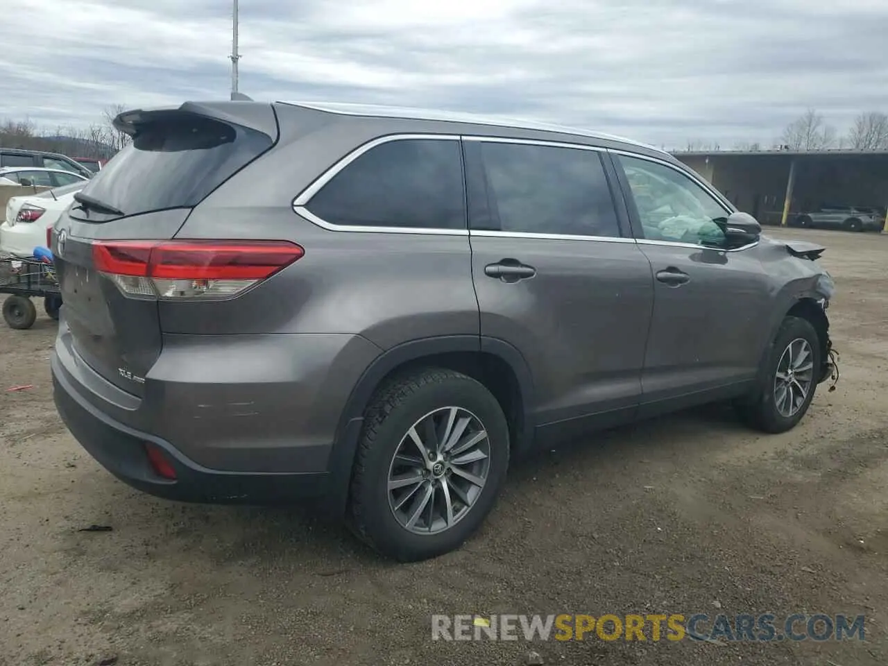 3 fotografías del automóvil dañado 5TDJZRFH8KS598432 TOYOTA HIGHLANDER 2019