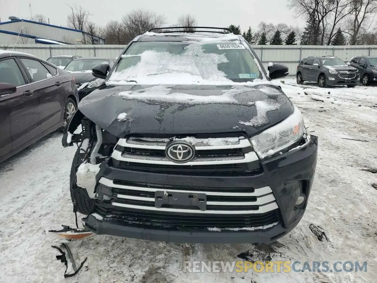 5 fotografías del automóvil dañado 5TDJZRFH8KS603676 TOYOTA HIGHLANDER 2019