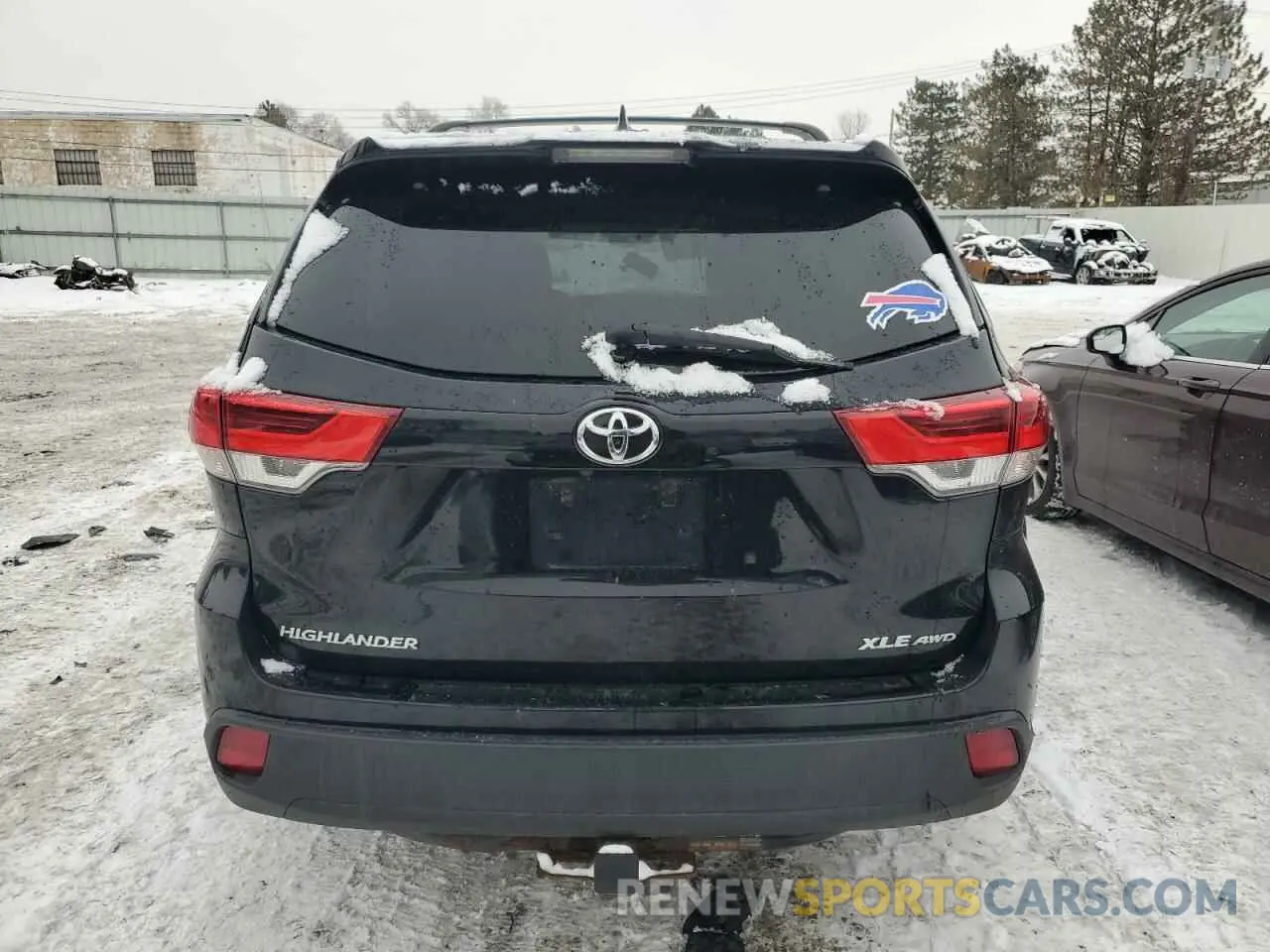6 fotografías del automóvil dañado 5TDJZRFH8KS603676 TOYOTA HIGHLANDER 2019