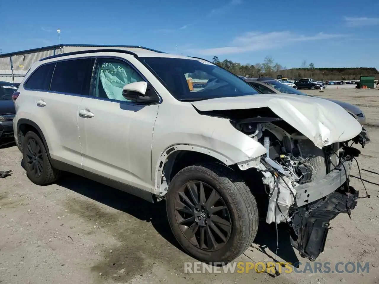 4 fotografías del automóvil dañado 5TDJZRFH8KS606609 TOYOTA HIGHLANDER 2019