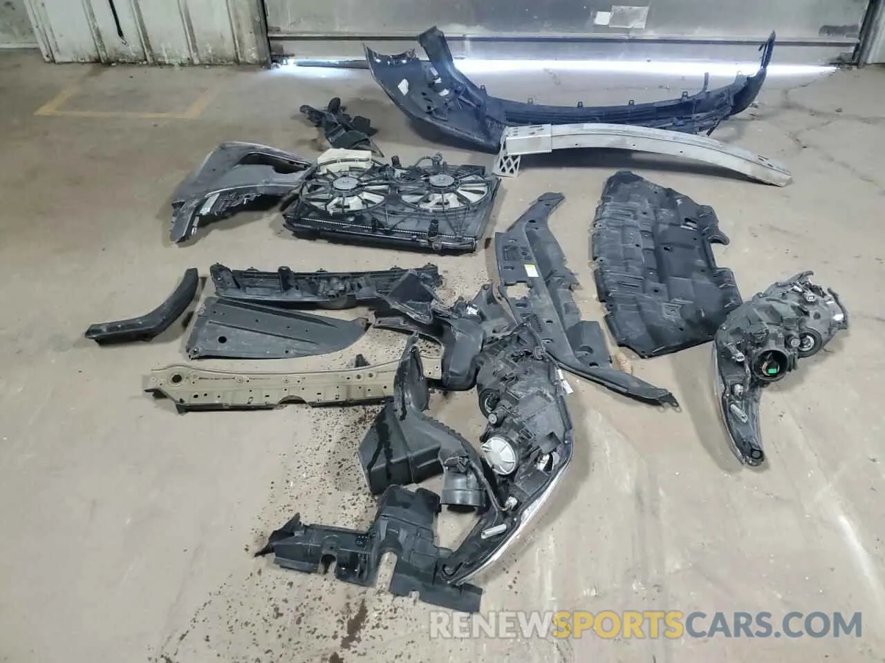 13 fotografías del automóvil dañado 5TDJZRFH8KS612331 TOYOTA HIGHLANDER 2019