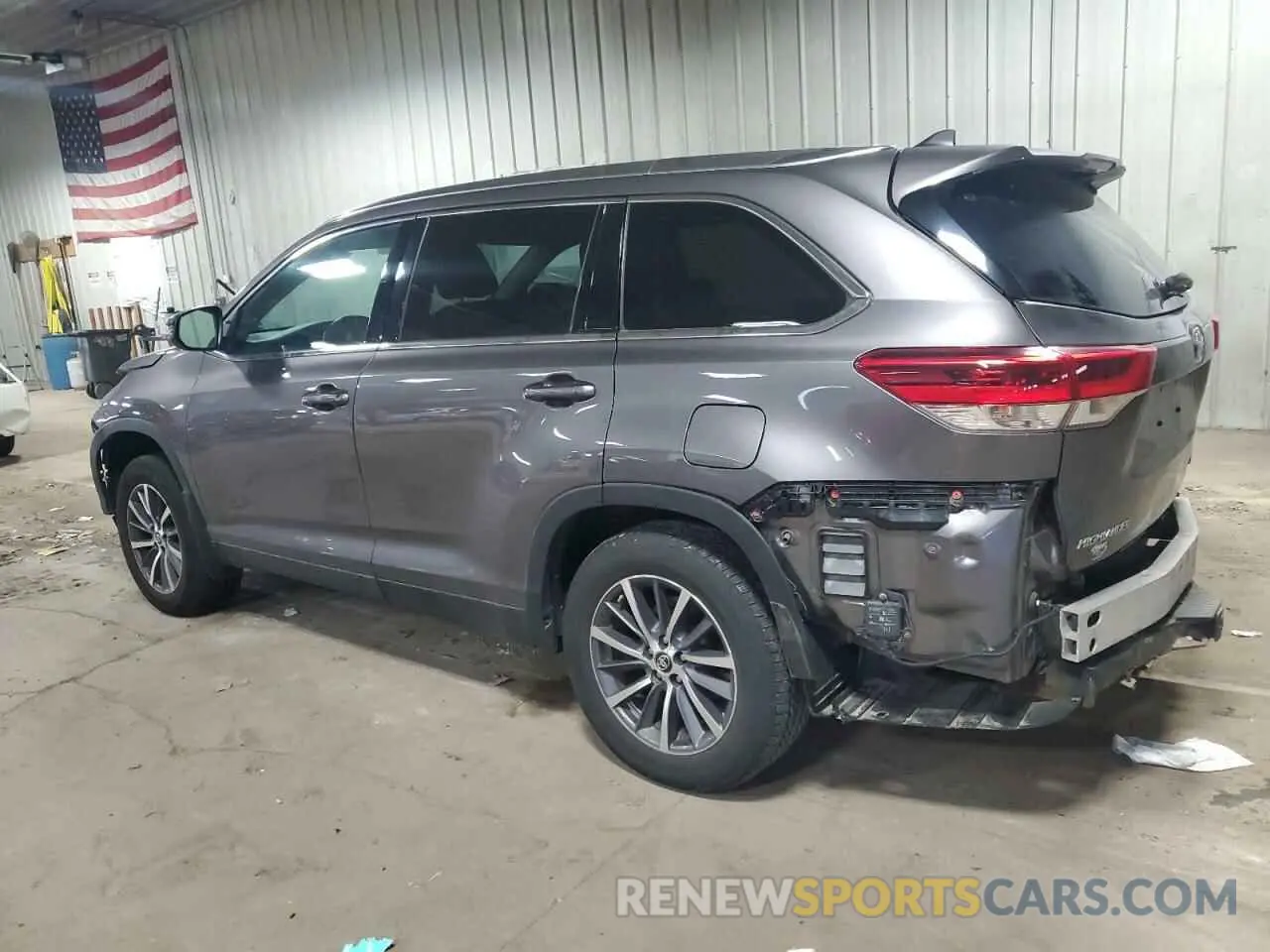 2 fotografías del automóvil dañado 5TDJZRFH8KS612331 TOYOTA HIGHLANDER 2019