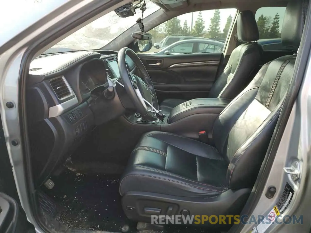 7 fotografías del automóvil dañado 5TDJZRFH8KS620266 TOYOTA HIGHLANDER 2019