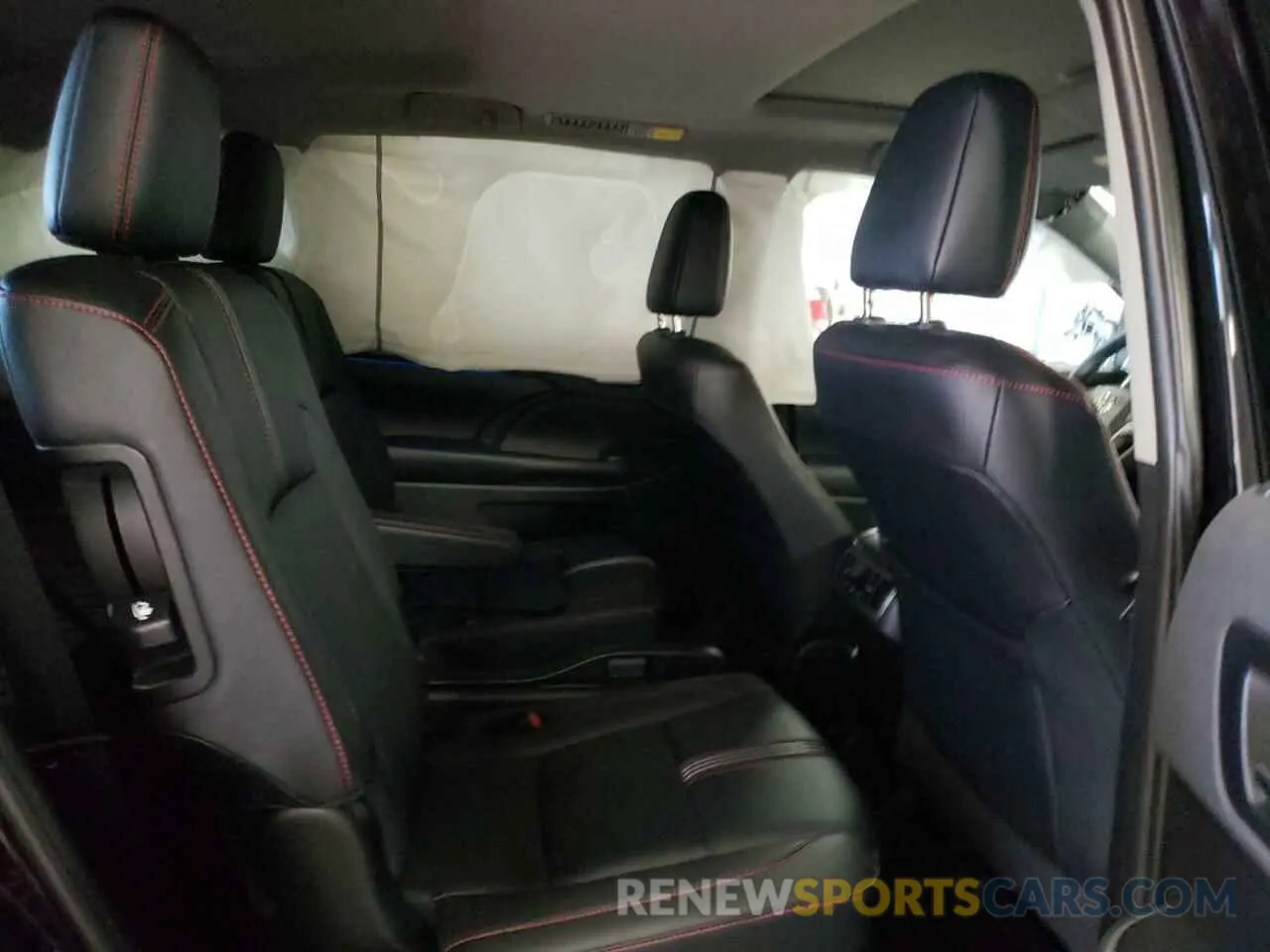6 fotografías del automóvil dañado 5TDJZRFH8KS702420 TOYOTA HIGHLANDER 2019