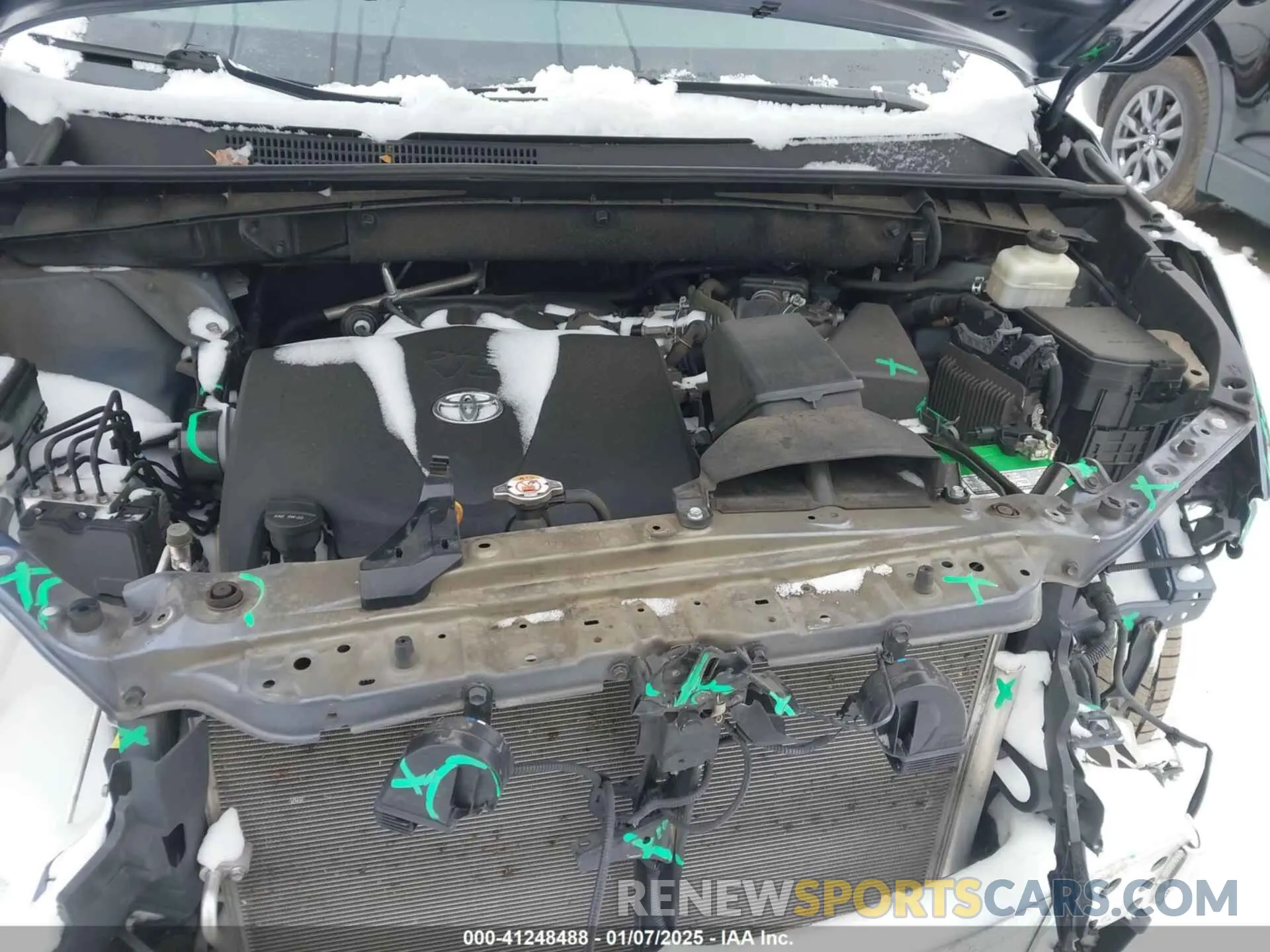 10 fotografías del automóvil dañado 5TDJZRFH8KS939960 TOYOTA HIGHLANDER 2019